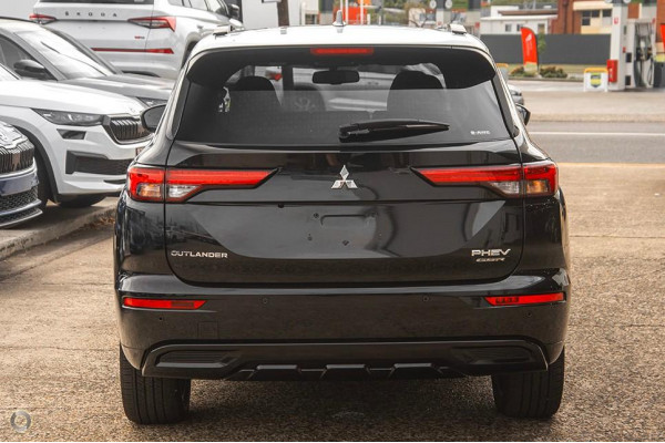 2024 Mitsubishi Outlander ZM PHEV GSR SUV