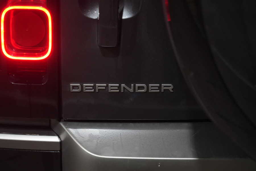 2025 Land Rover Defender L663 130 D350 X-Dynamic SE SUV
