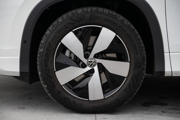 2025 Volkswagen Tayron R4 150TSI Life SUV image 21