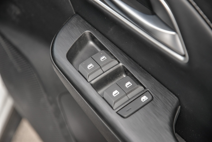 2024 MY24.5 MG ZS ZS32 Essence Hybrid+ SUV Image 21