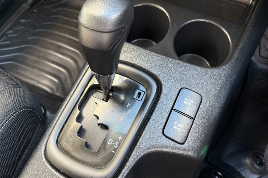 2018 Toyota HiLux GUN126R SR Cab Chassis Image 15