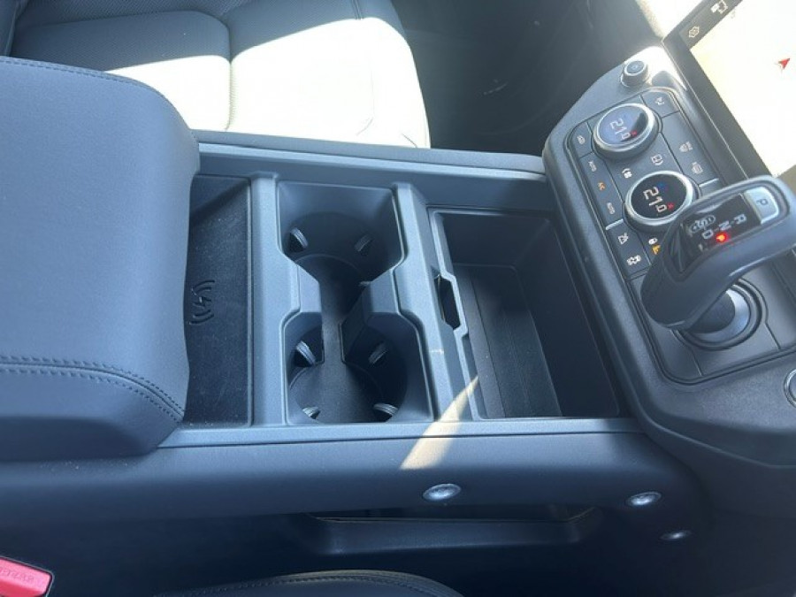 2026 Land Rover Defender L663 110 P425 X-Dynamic SE SUV Image 22