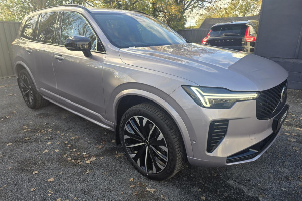2026 Volvo XC90 L Series Ultra B5 Dark SUV Image 2