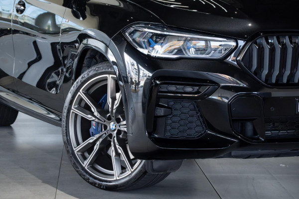 2023 BMW X6 G06 M50i SUV image 6