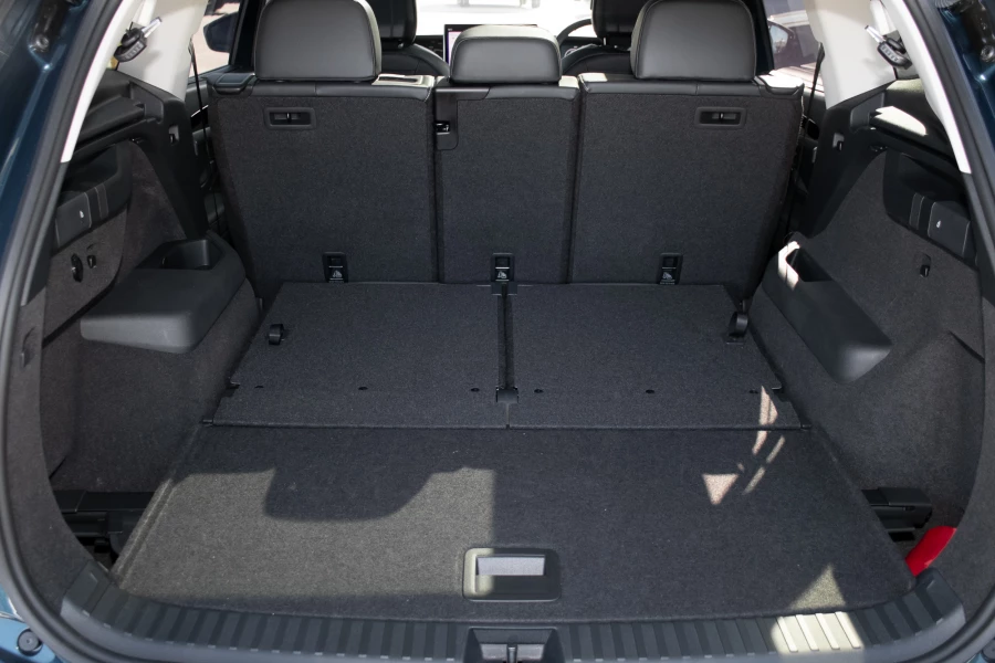 2025 MY26 Volkswagen Tayron R4 150TSI Elegance SUV Image 23
