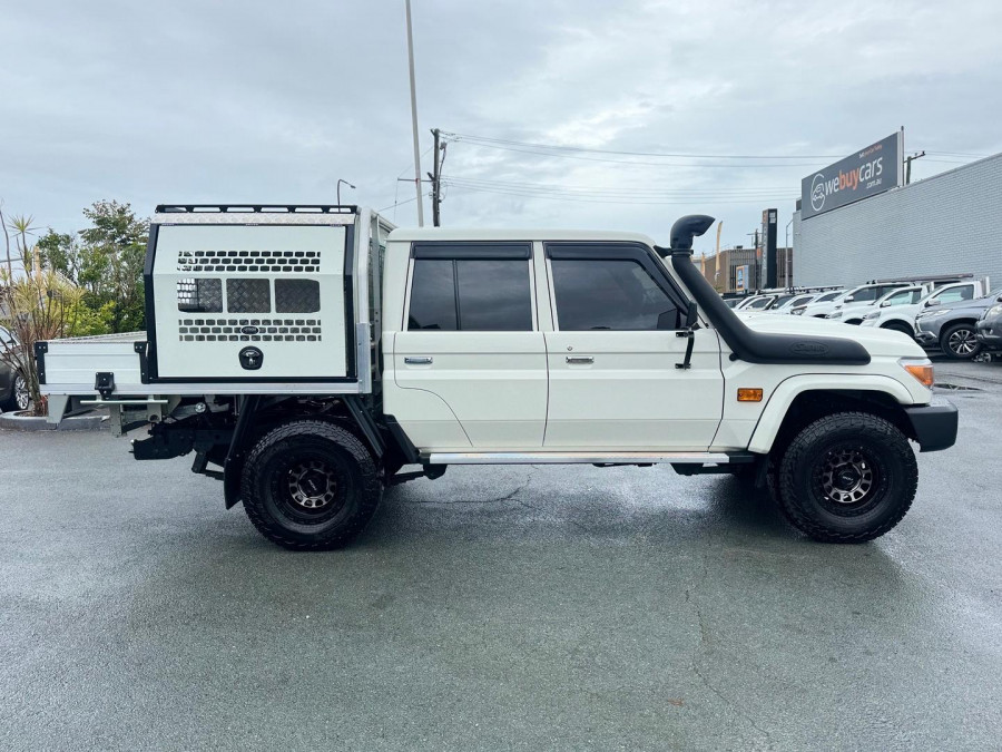 2023 Toyota LandCruiser VDJ79R WorkMate Double-Cab Cab-Chassis Image 7
