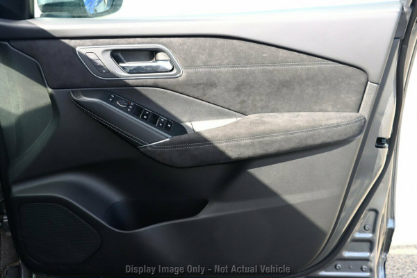 2025 Nissan QASHQAI J12 Ti-L SUV Image 5