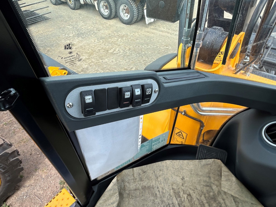 2025 JCB WHEELED LOADER Wheel Loader Image 14