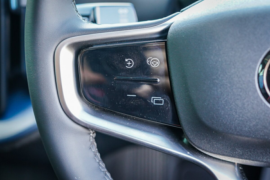 2023 MY24 Volvo EX30  Single Motor Extended Range Ultra SUV Image 17