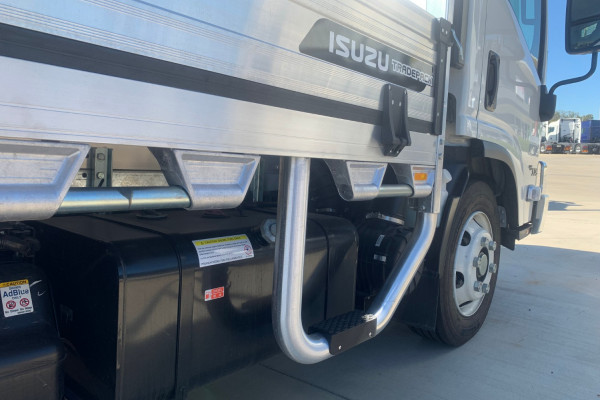 2025 Isuzu  NPR 45/65-175 MT D28 TRADE TRADEPACK Tray Image 9