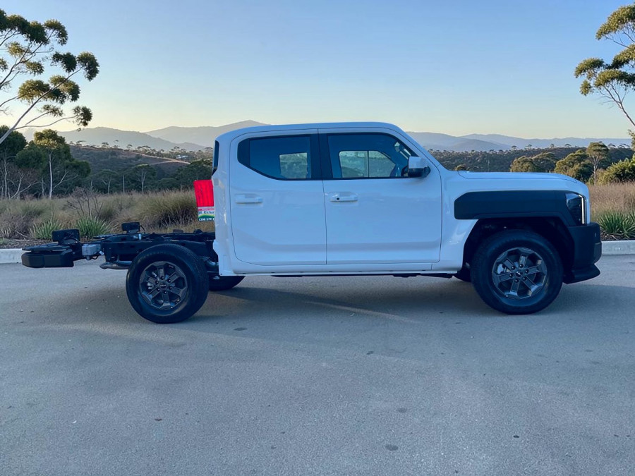 2025 MY26 Kia Tasman TK SX Cab Chassis Image 3