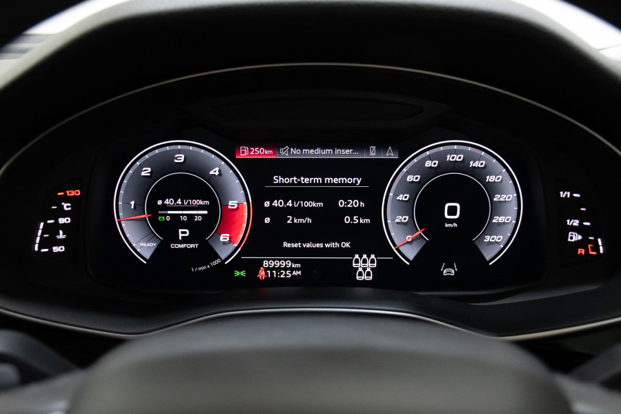 2021 Audi Q7 4M 45 TDI SUV Image 21