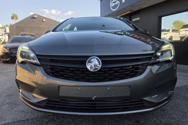 2018 Holden Astra BK LS+ Wagon Image 4