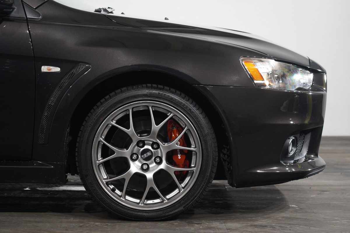2008 Mitsubishi Lancer Evolution Sedan Image 5