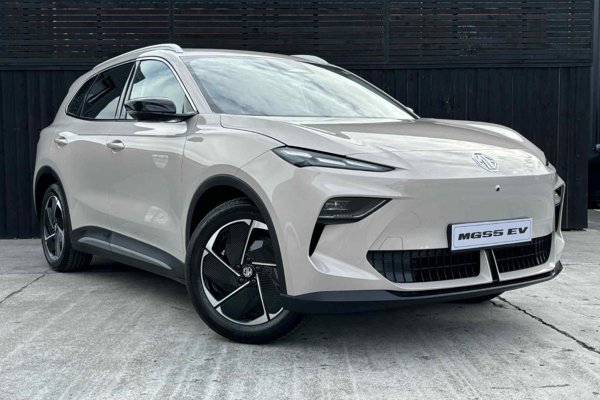 2026 MY25 MG MGS5 EV ZS3EM Essence 62 SUV