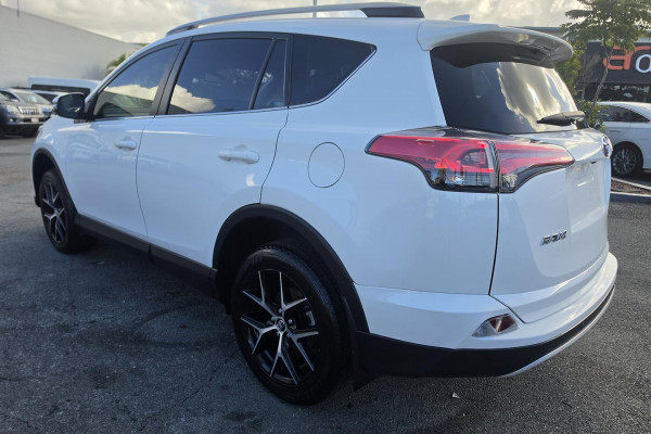 2018 Toyota RAV4 ZSA42R GXL SUV Image 9