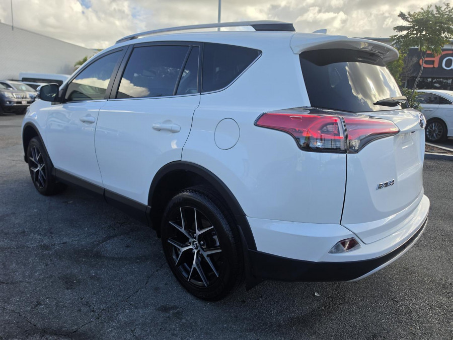 2018 Toyota RAV4 ZSA42R GXL SUV Image 9