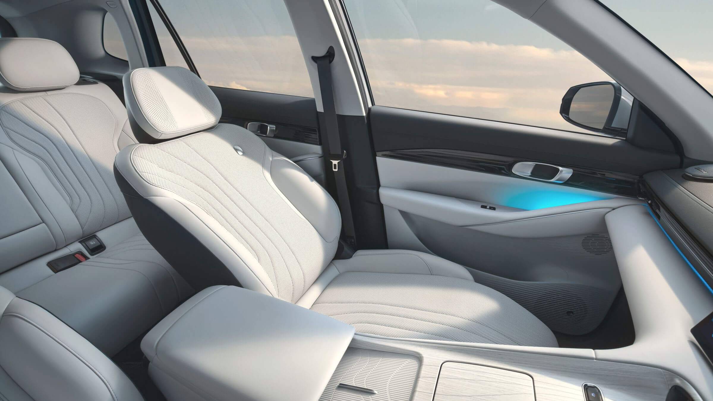 Premium Comfort, Perfectly Positioned Image