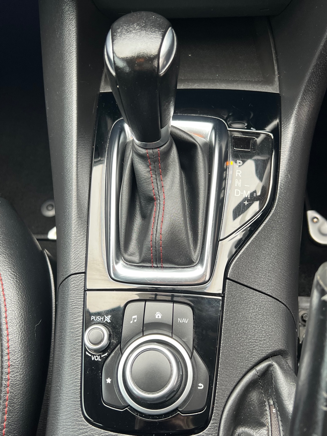 2015 Mazda 3 BM5438 SP25 Hatch Image 19