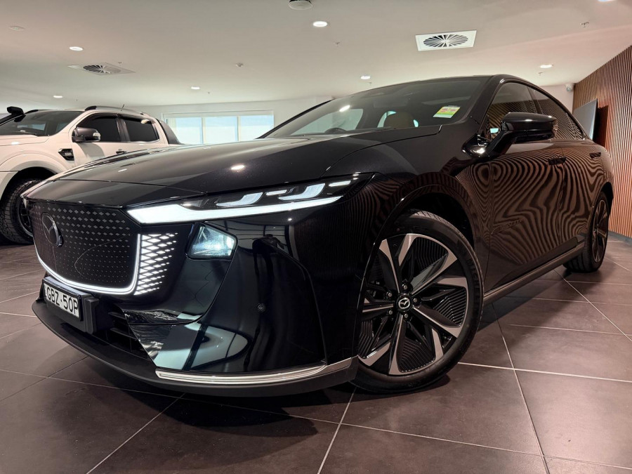 2026 Mazda 6e  Atenza Hatch Image 5
