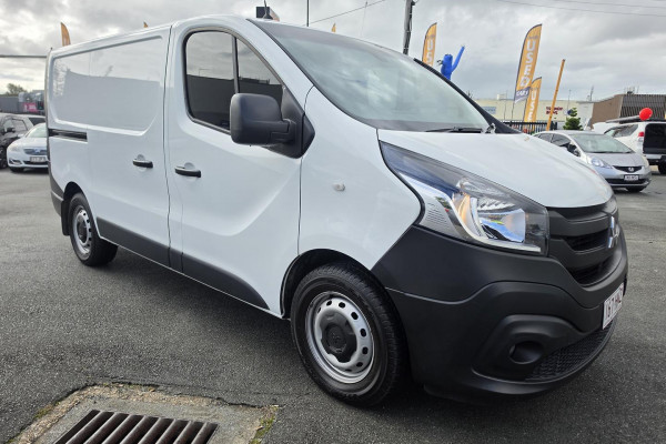 2021 MY22 Mitsubishi Express SN GLX Van Image 5