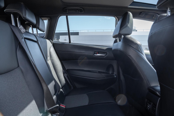 2025 Toyota Corolla Cross MXGH10R Atmos SUV Image 9