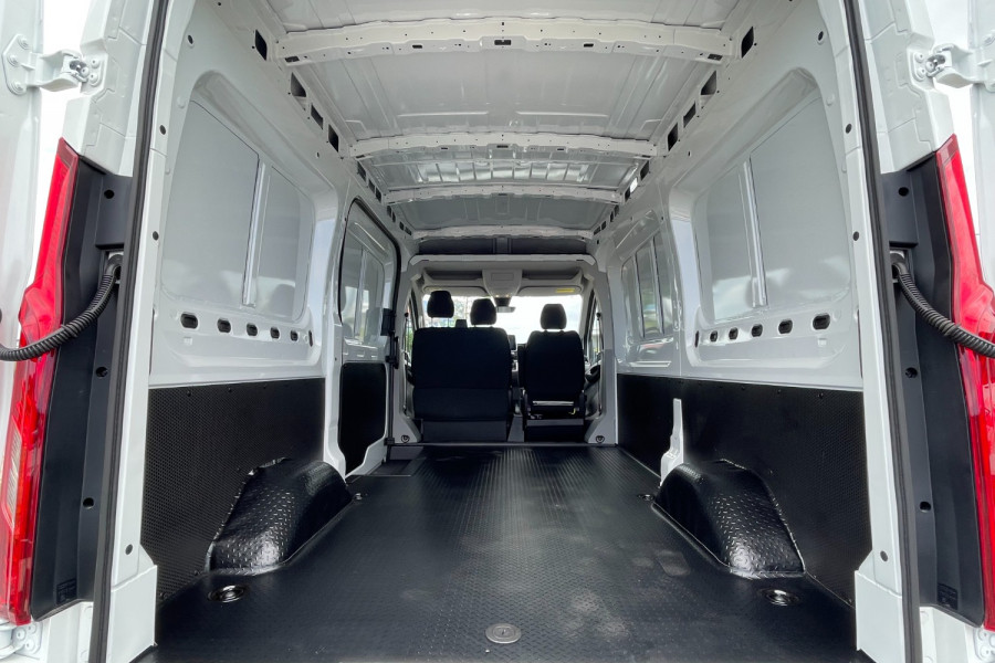2023 LDV Deliver 9 MWB Van Image 18