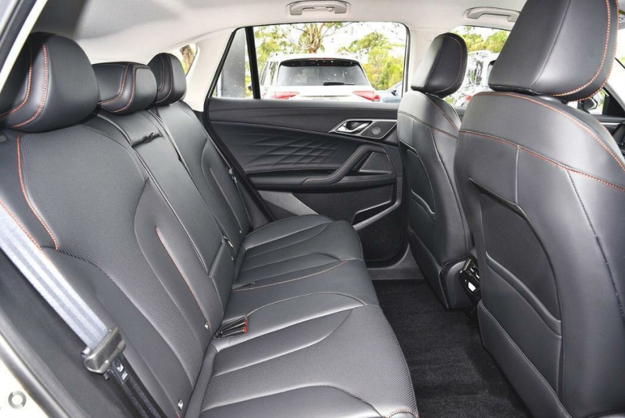 2024 MY24.5 MG HS AS33 Excite SUV Image 11