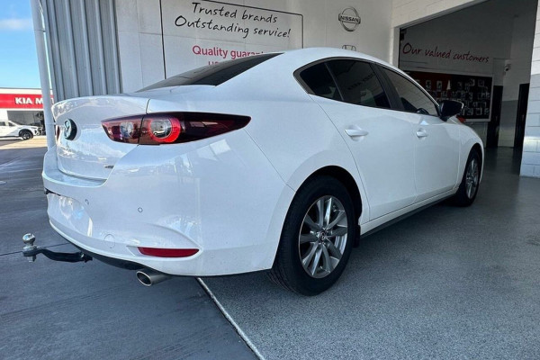 2025 Mazda 3 BP Series G20 Pure Hatch Image 3