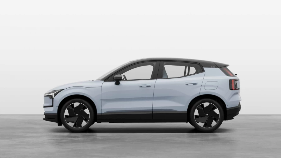 2024 Volvo EX30  Twin Motor Performance Ultra SUV Image 2