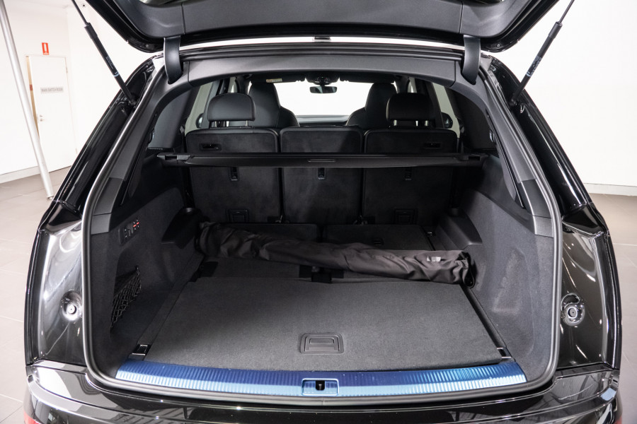2026 MY25 Audi Q7 4M TFSI 250kW S line SUV