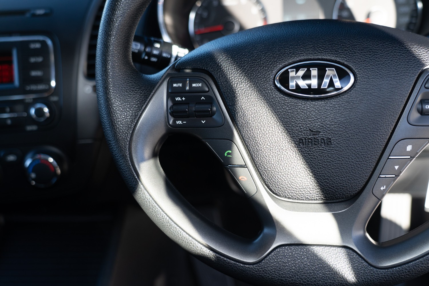 2015 Kia Cerato YD  S Hatchback Image 15