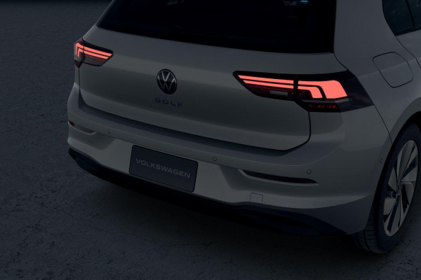 2026 Volkswagen Golf 8.5 110TSI Life Hatch Image 5