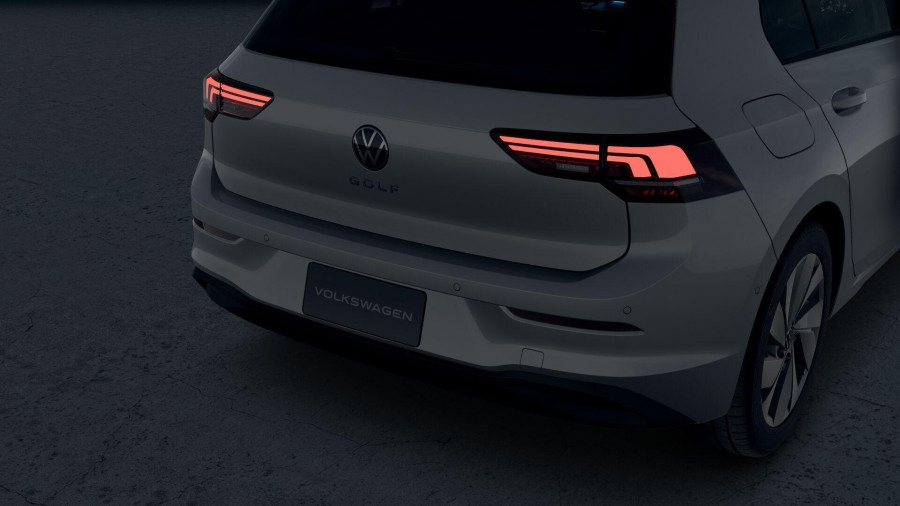 2026 Volkswagen Golf 8.5 110TSI Life Hatch Image 5