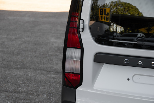 2025 Volkswagen Caddy 5 Maxi Van Van image 18