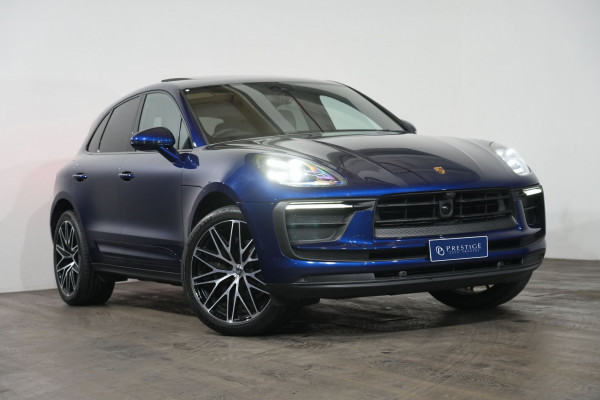 2022 Porsche Macan SUV