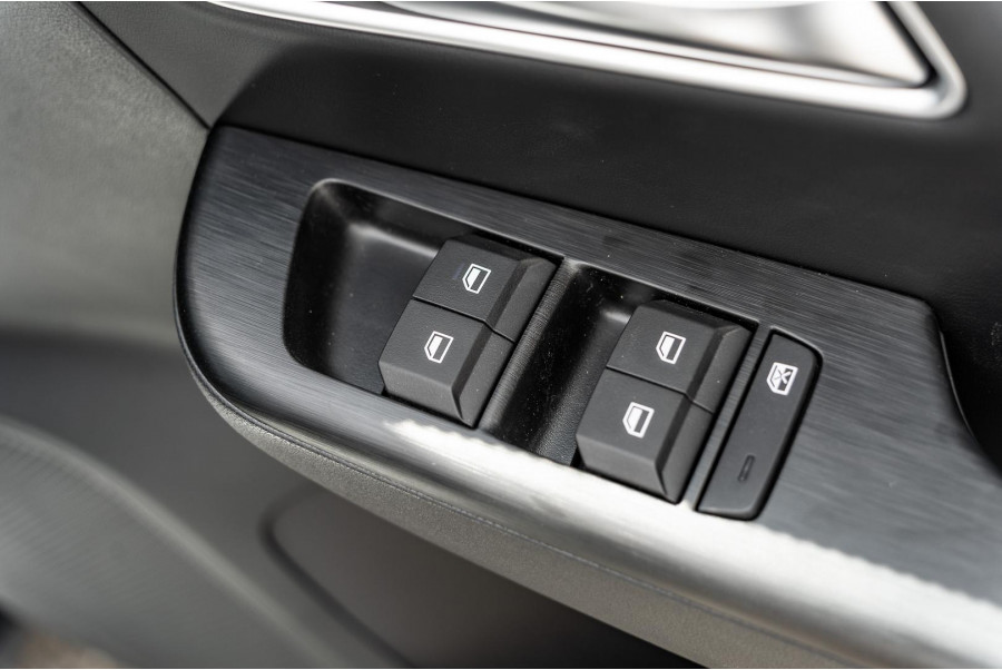 2024 MY25 MG ZS ZS32 Essence Hybrid+ SUV Image 19