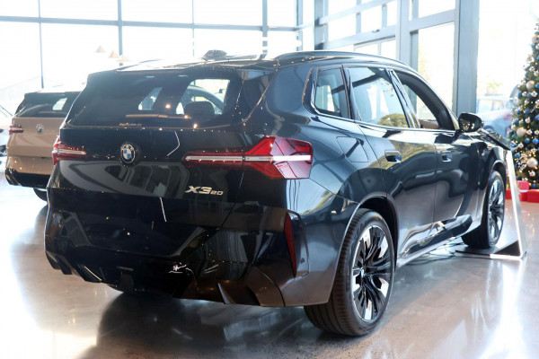 2025 BMW X3 G45 20 xDrive SUV image 3