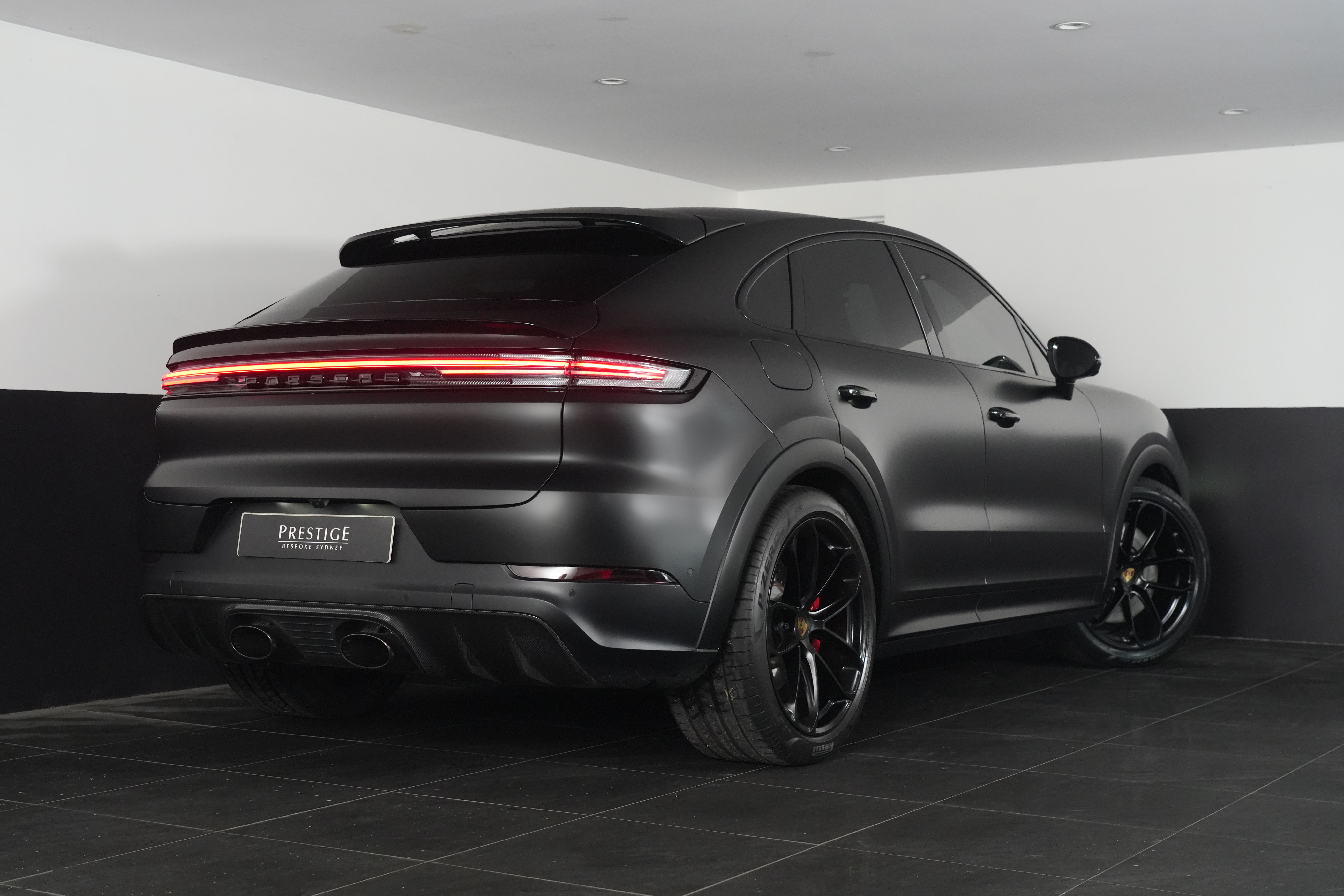 2024 Porsche Cayenne GTS Coupe Image 21