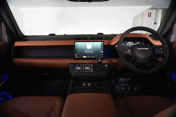2022 Land Rover Defender L663 110 P525 SCV8 SUV Image 32