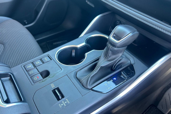 2023 Toyota Kluger TXUA75R (Petrol AWD) GX SUV Image 22