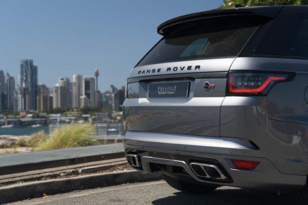 2022 Land Rover Range Rover Sport P575 SVR Carbon Edition SUV Image 10
