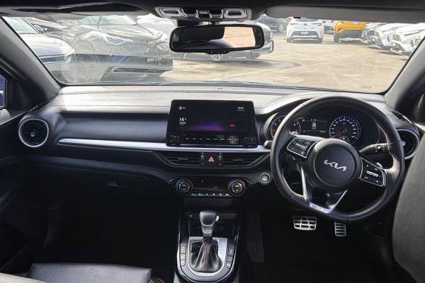 2022 Kia Cerato BD GT Hatch Image 10