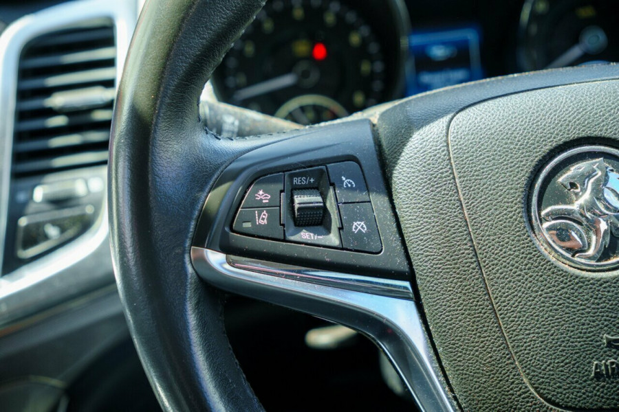 2014 Holden Calais VF V Sedan Image 10