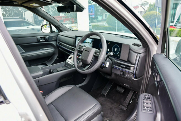 2026 Hyundai Santa Fe Hybrid MX5.V2 Calligraphy 7 seat SUV Image 18