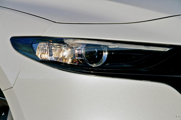 2025 Mazda 3 BP Series G20 Pure Hatch Image 9