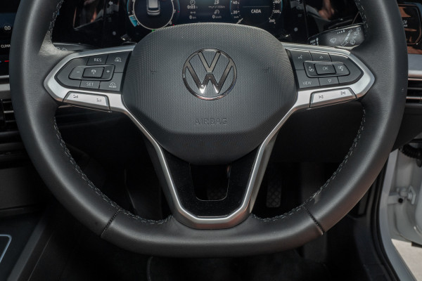 2026 Volkswagen Golf 8.5 110TSI Life Hatch image 11