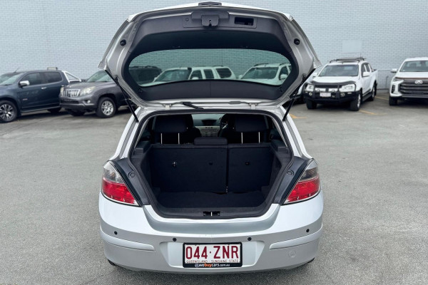 2008 Holden Astra AH CD Hatch Image 14
