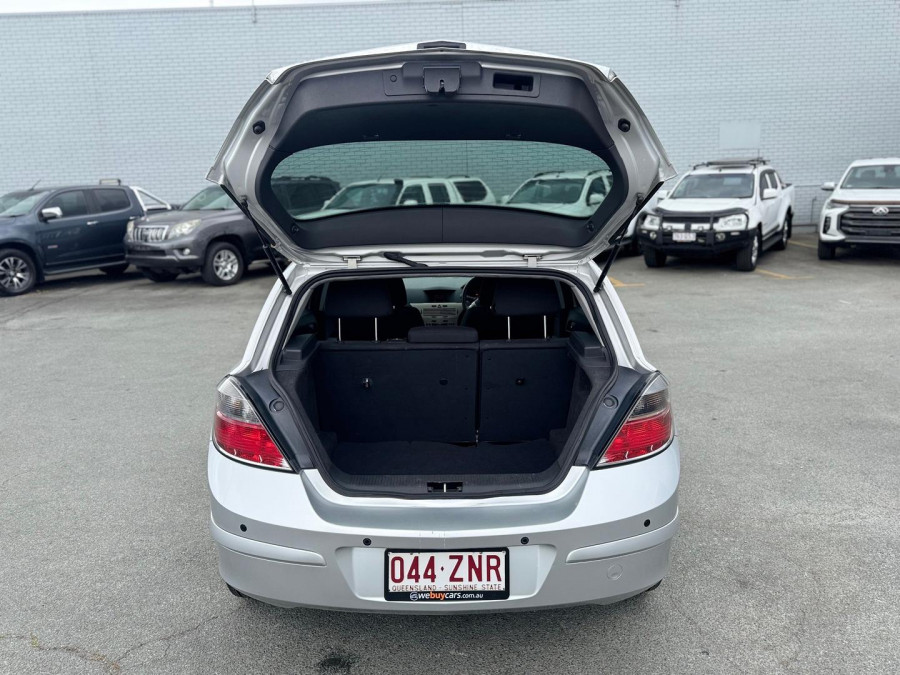 2008 Holden Astra AH CD Hatch Image 14
