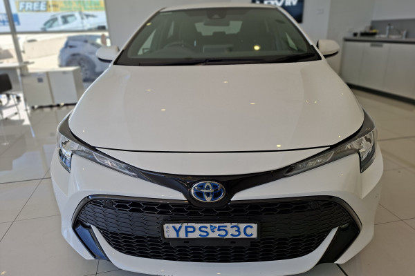 2022 Toyota Corolla ZWE219R  SX Hybrid Hatch Image 3